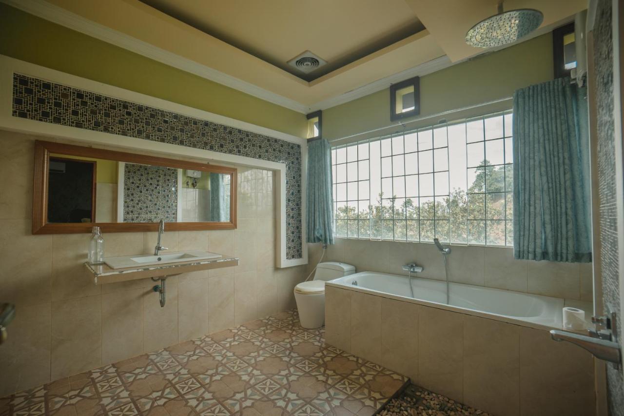 Batu-Batu Hakata Lejja Near Natural Hot Spring מראה חיצוני תמונה
